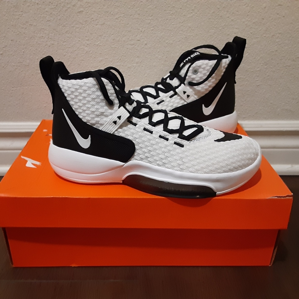Nike - Picture 1 of 4